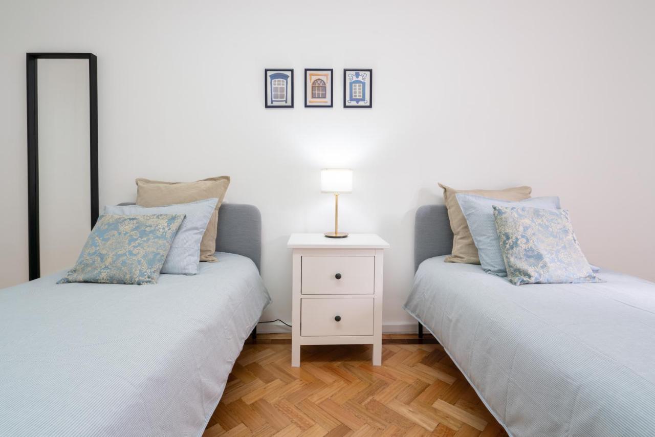 Host Wise - Spacious Fresh Flat W Terrace - Near Sea エスピーニョ エクステリア 写真
