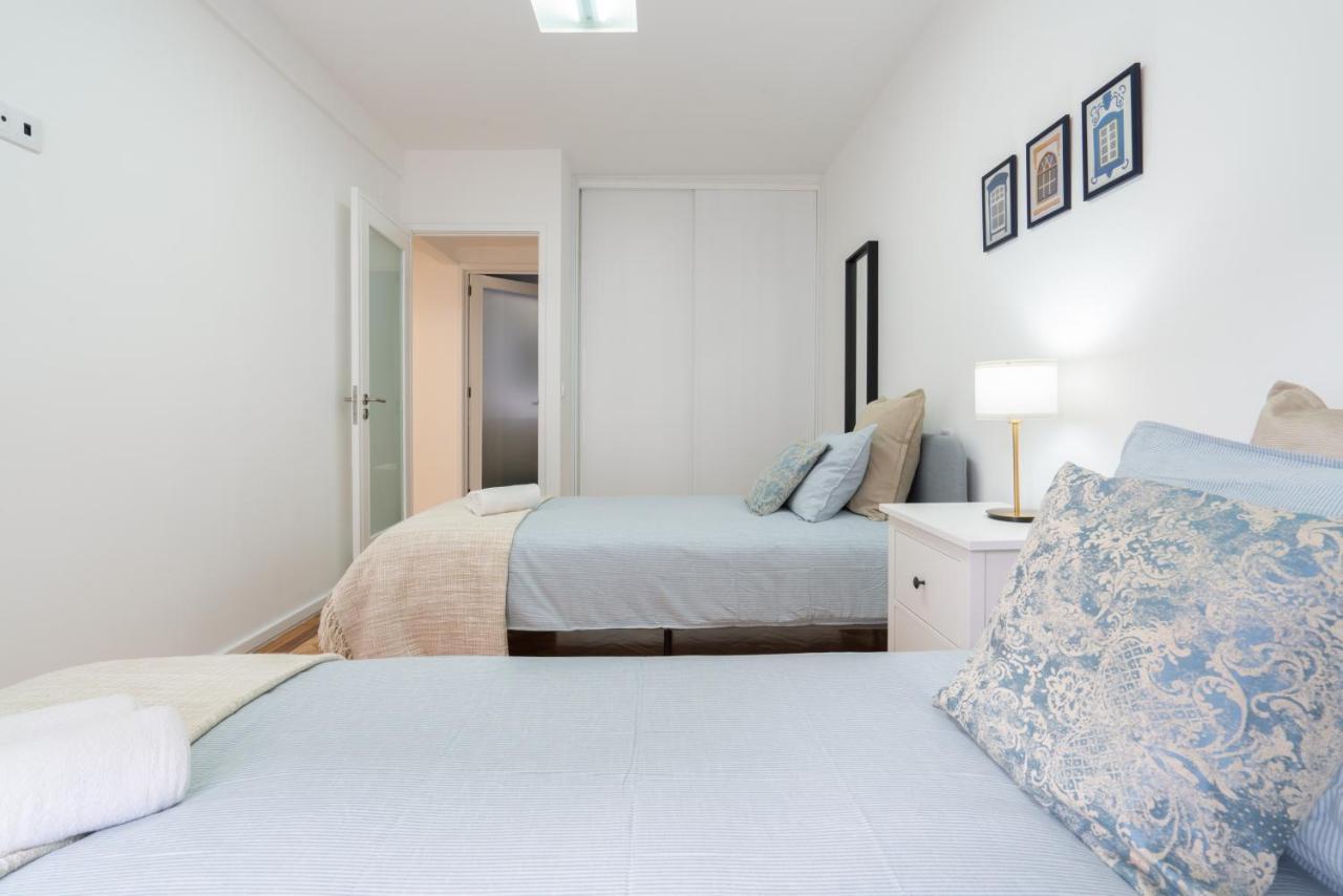 Host Wise - Spacious Fresh Flat W Terrace - Near Sea エスピーニョ エクステリア 写真