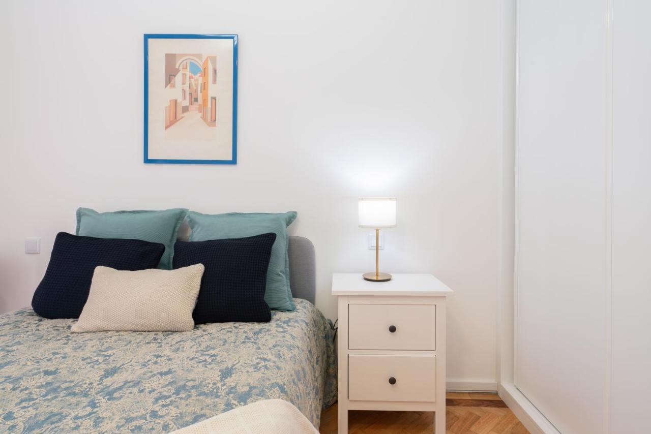 Host Wise - Spacious Fresh Flat W Terrace - Near Sea エスピーニョ エクステリア 写真