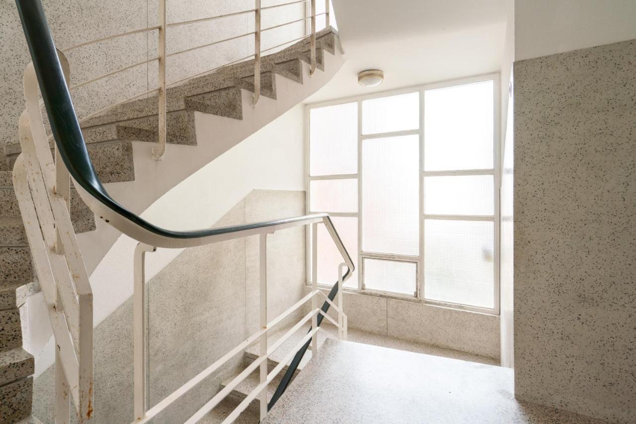 Host Wise - Spacious Fresh Flat W Terrace - Near Sea エスピーニョ エクステリア 写真